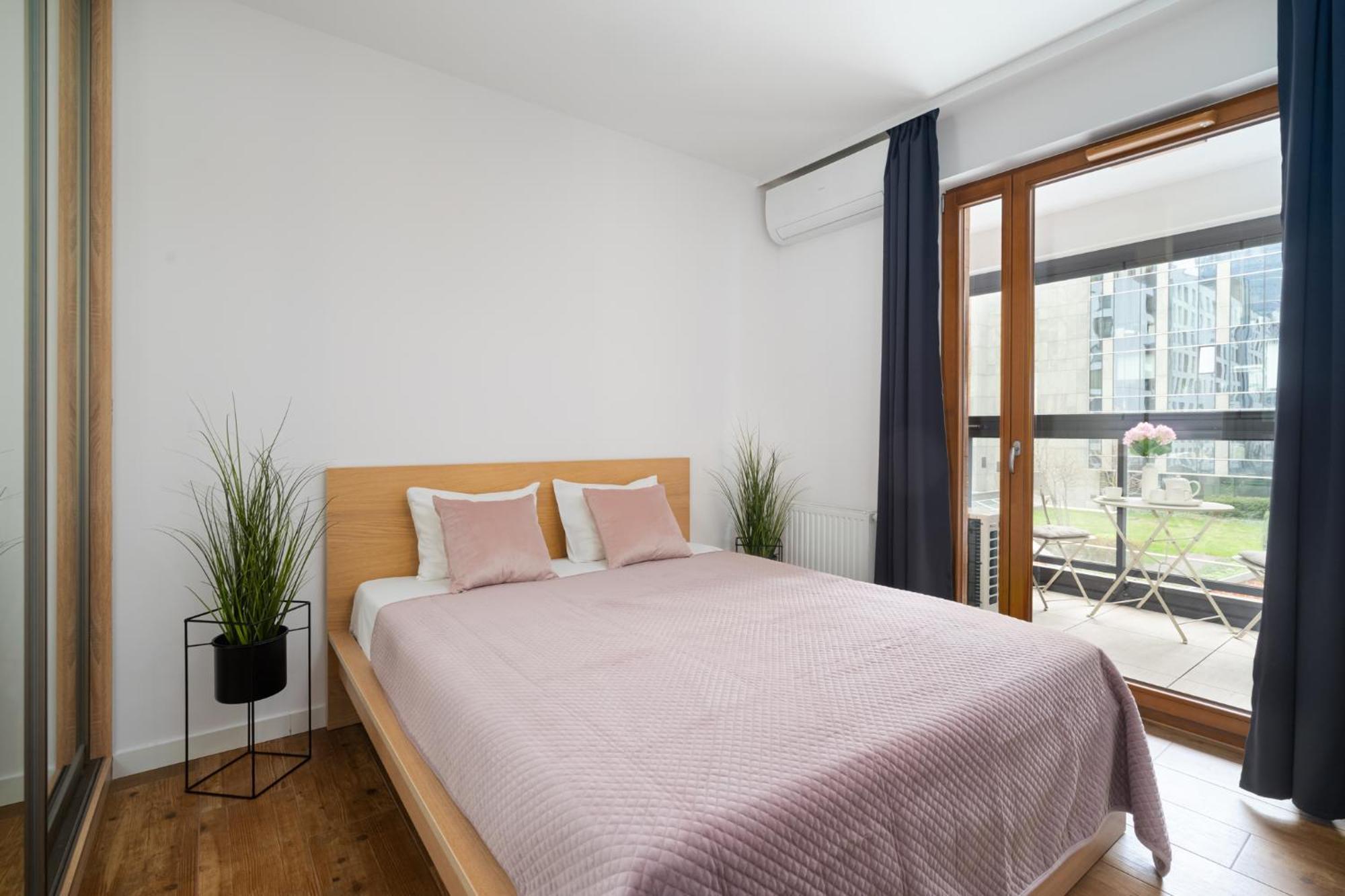 Golden Apartments Warsaw - Big Apartment In Luxury Building Near Metro Station-Grzybowska 85-5 Exterior foto